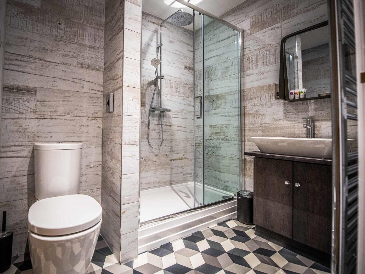 The Royal Standard Hotel Ely Bagian luar foto